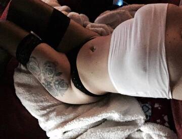 Public Photo of monellasexTUA