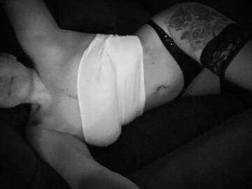 Public Photo of monellasexTUA