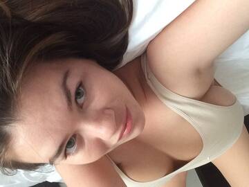 Public Photo of angeleyess30