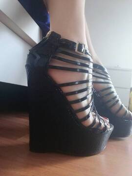 Public Photo of WhiteBigAss