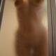 nuda sotto la doccia