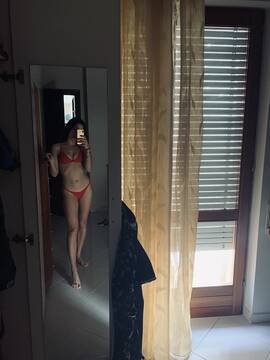 Public Photo of Nothotgirl