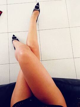 Public Photo of LadyDLegs