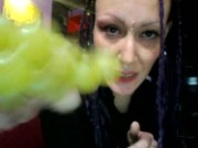 MISS WAGON - UVA CRUSH LA VENDEMMIA DEI MIEI PIEDI - BEVI IL NETTARE CHE USCIRA' DAL PUNTALE DELLA MIA SCARPA